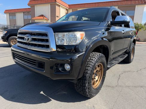 Used 2016 Toyota Sequoia Platinum image 5