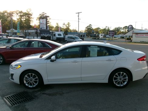 Used 2020 Ford Fusion S image 15