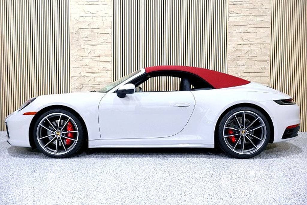 Used 2024 Porsche 911 Carrera 4S AWD/4WD image 2