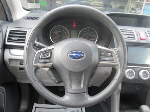 Used 2016 Subaru Forester 2.5i Premium AWD/4WD image 17