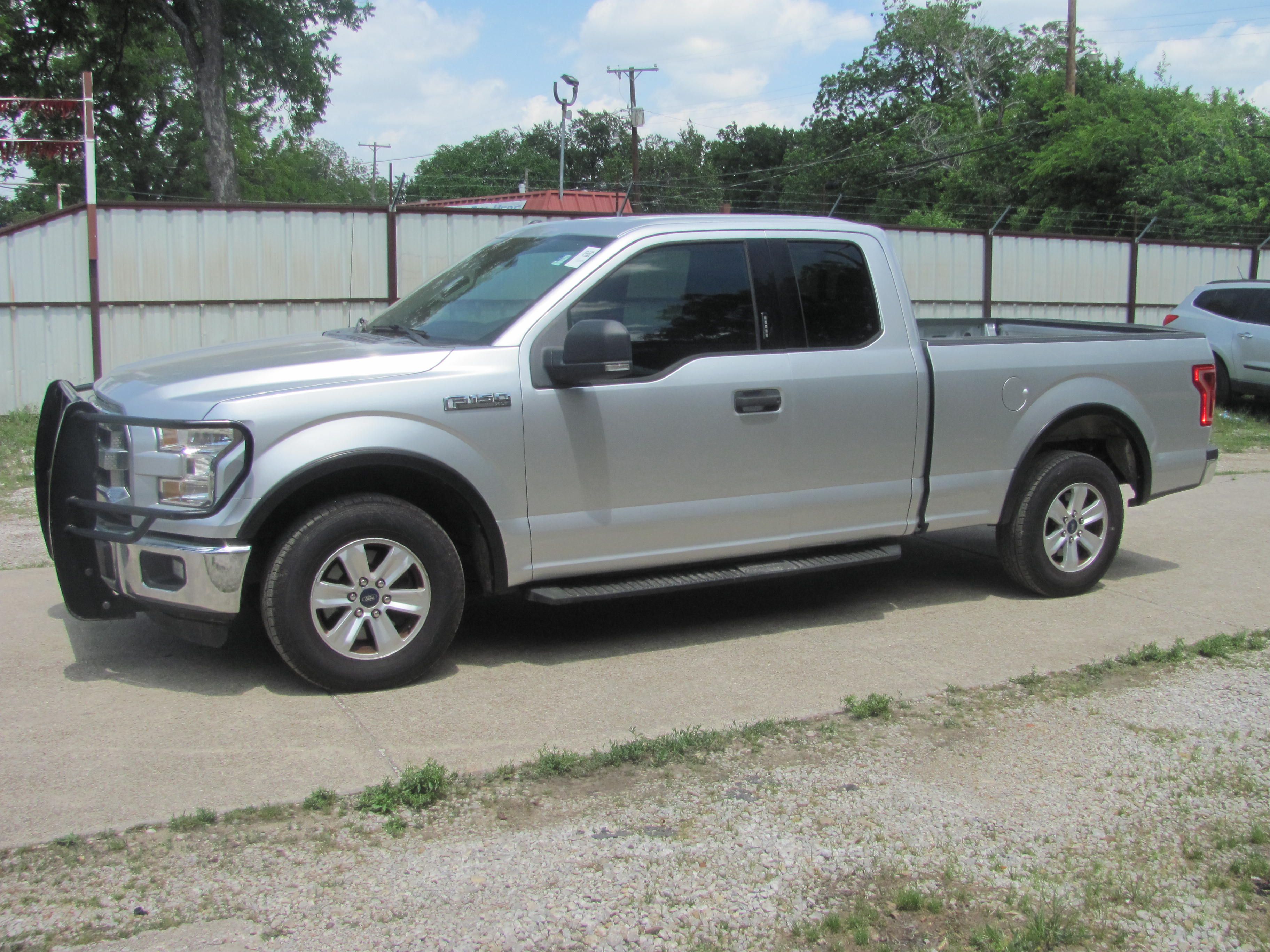 Used 2016 Ford F150 RWD image 1