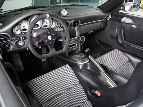 Used 2005 Porsche 911 Carrera S RWD image 28