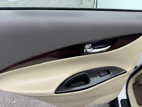 Used 2010 INFINITI EX35 Journey image 10