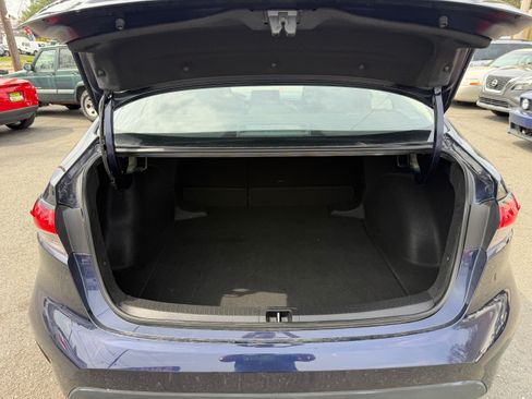 Used 2024 Toyota Corolla LE image 31