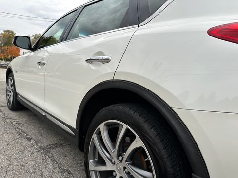 Used 2017 INFINITI QX50 image 7