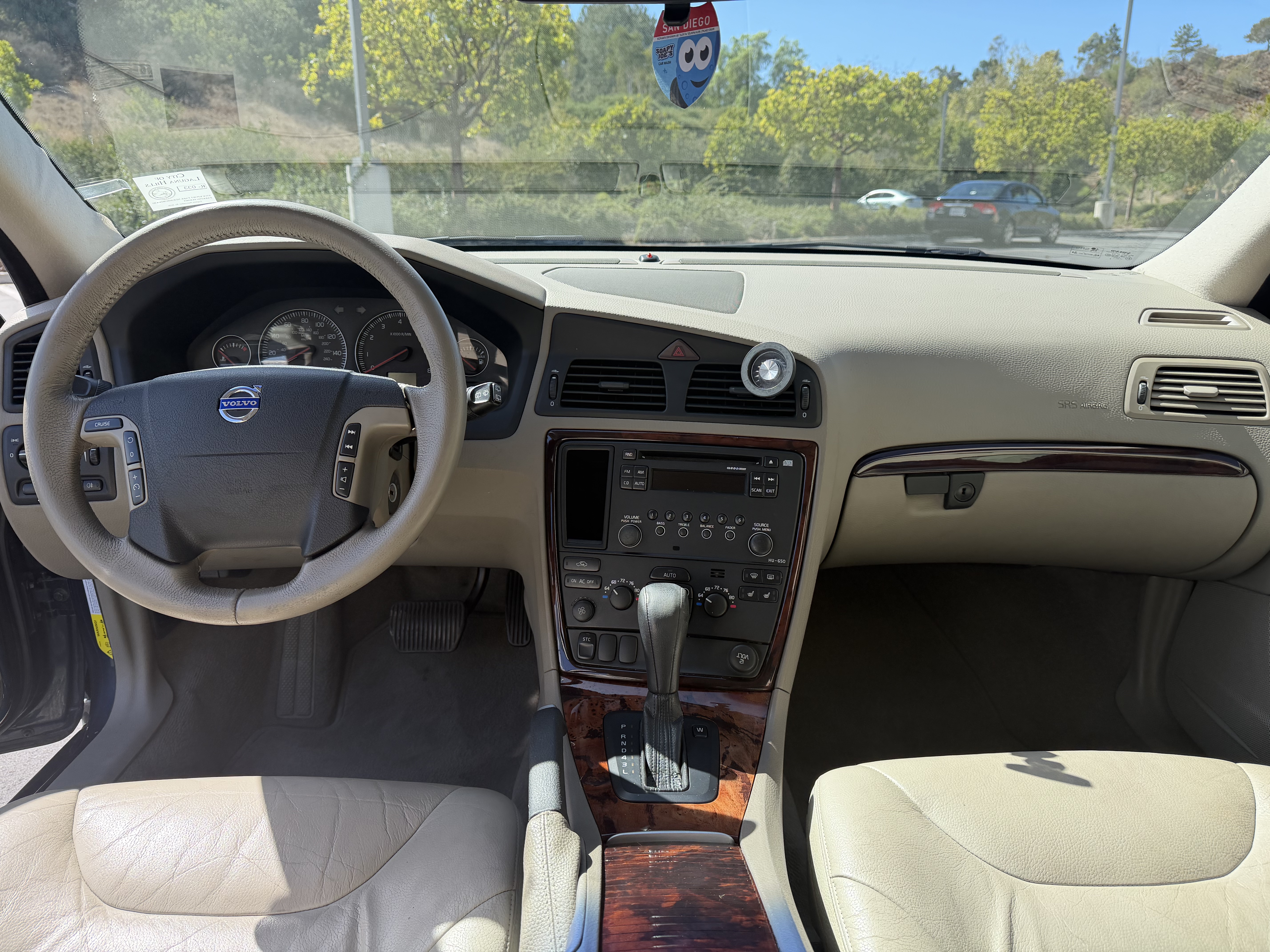 Used 2006 Volvo V70 2.4 FWD image 14