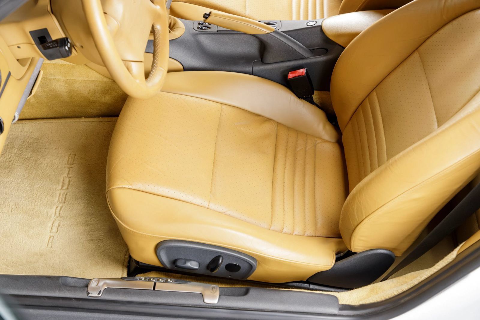 Used 1999 Porsche 911 Carrera image 82