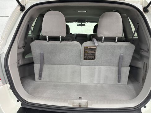 Used 2012 Toyota Highlander Sport image 19