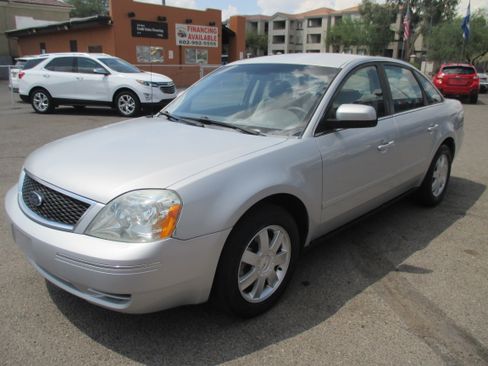 Used 2005 Ford Five Hundred SE AWD image 13