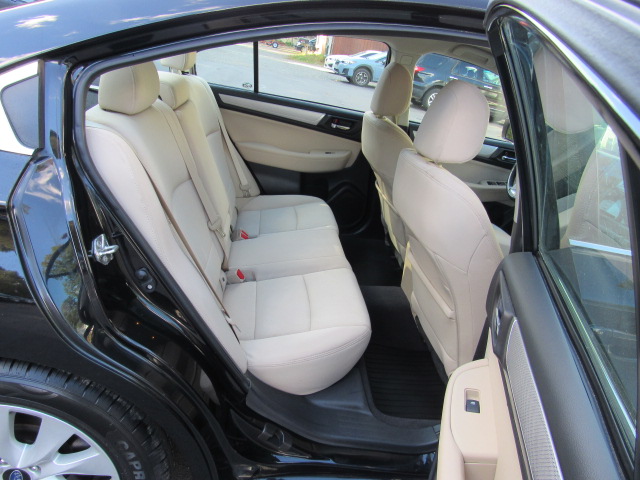 Used 2017 Subaru Legacy 2.5i Premium AWD/4WD image 18