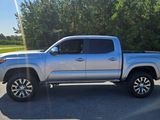 Used 2020 Toyota Tacoma Limited image 2