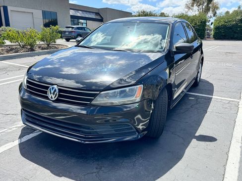 Used 2015 Volkswagen Jetta Sedan FWD image 1