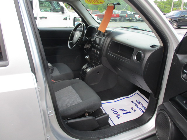 Used 2010 Jeep Patriot 4WD Sport image 25