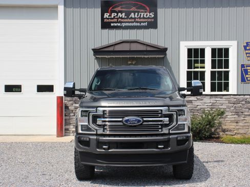 Used 2019 Ford F250 4x4 Crew Cab Limited image 2