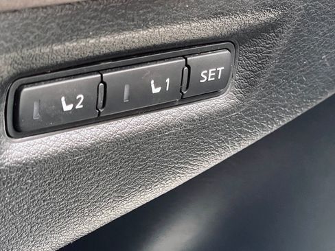 Used 2017 Nissan Murano AWD Platinum image 23