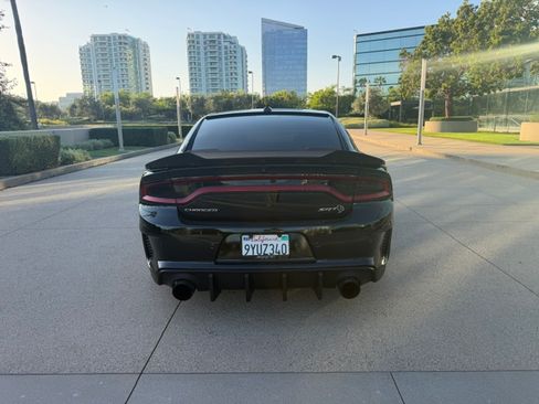 Used 2019 Dodge Charger SRT Hellcat RWD image 4