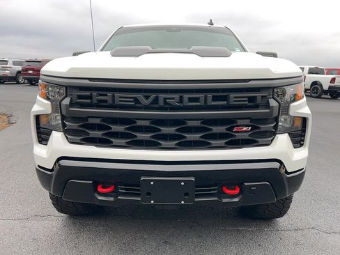 Used 2024 Chevrolet Silverado 1500 Custom Trail Boss image 2