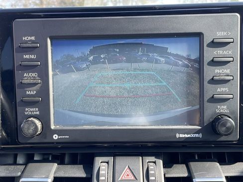 Used 2020 Toyota RAV4 XLE Premium image 27