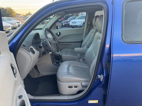 Used 2006 Chevrolet HHR LT image 15