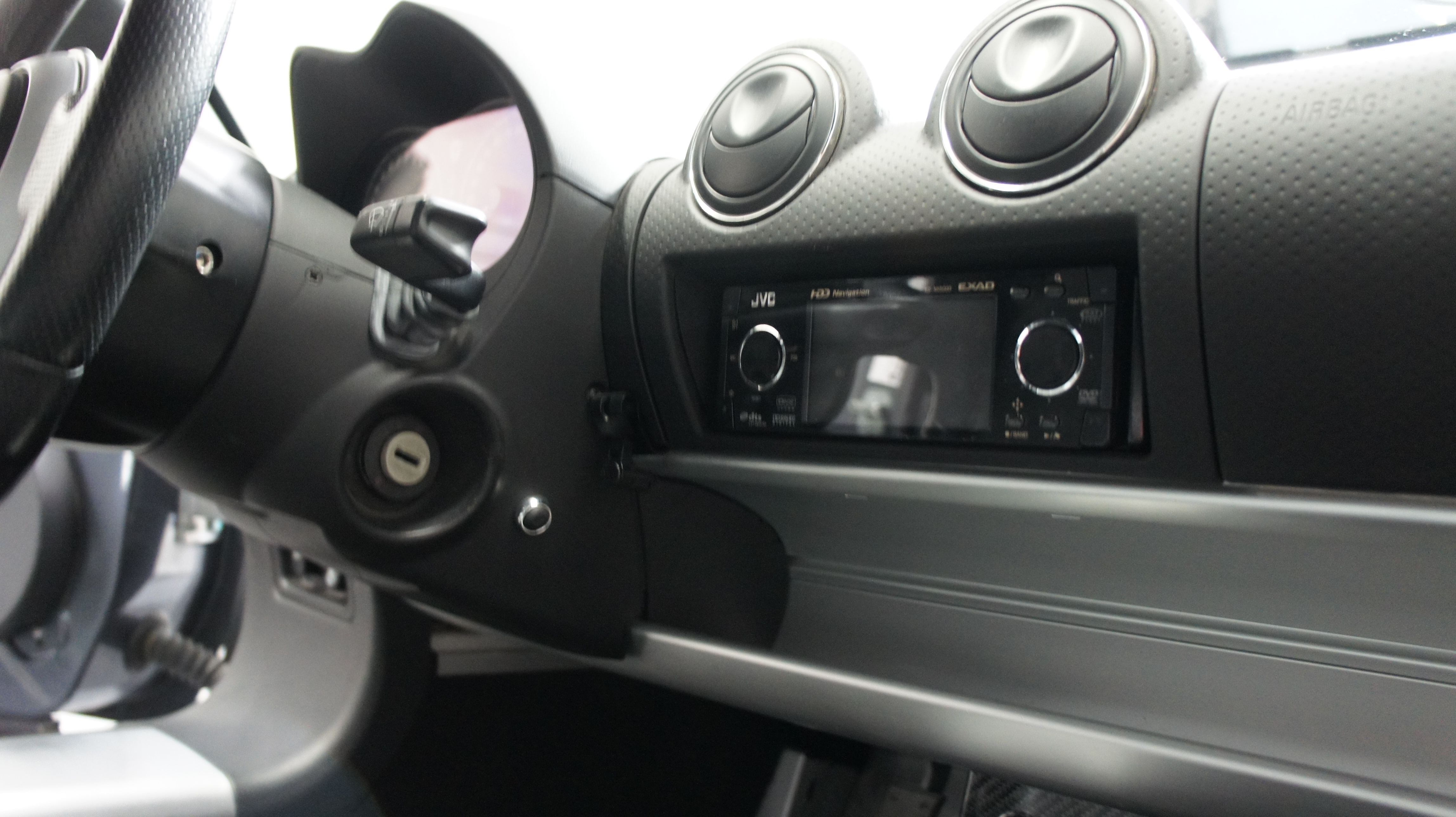 Used 2008 Tesla Roadster RWD image 26