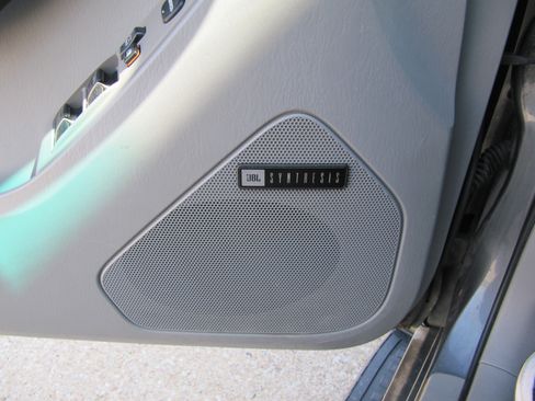 Used 2005 Toyota 4Runner Limited image 14