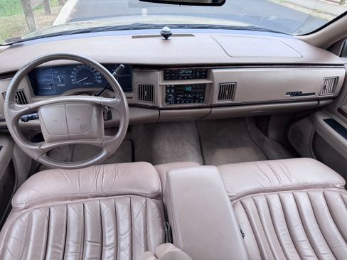 Used 1996 Buick Roadmaster Estate image 17