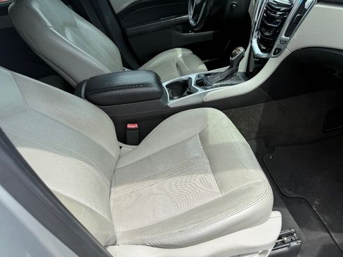 Used 2014 Cadillac SRX AWD Luxury image 5