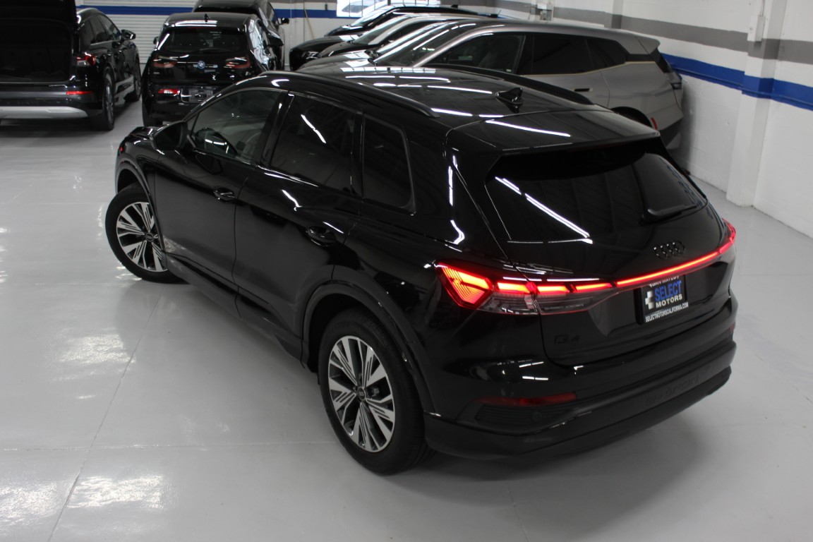 Used 2025 Audi Q4 e-tron Premium RWD image 14