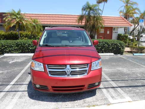 Used 2009 Dodge Grand Caravan SXT FWD image 7