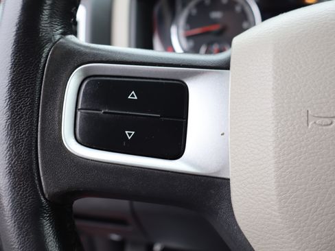 Used 2009 Dodge Ram 1500 Truck SLT image 22