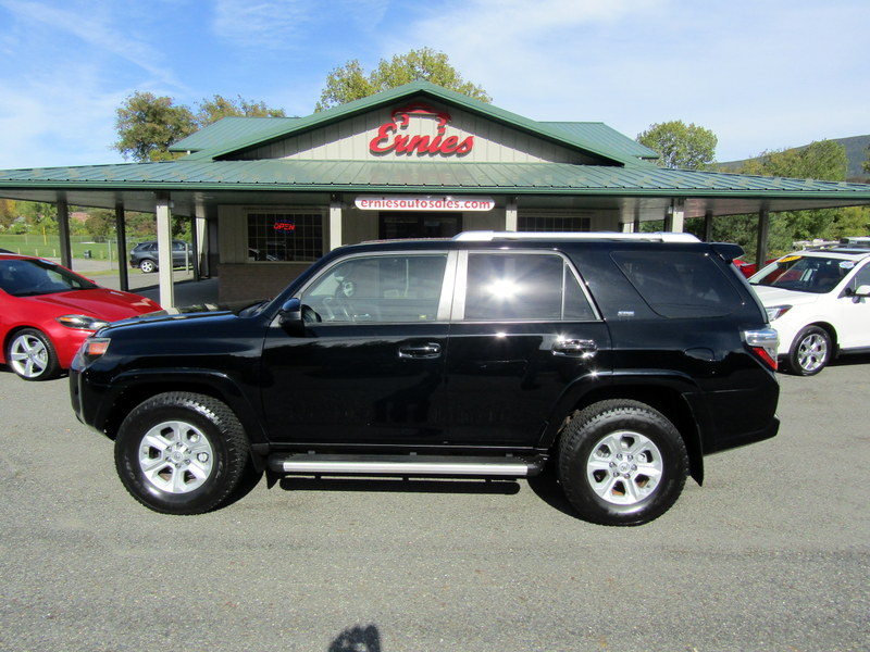 Used 2014 Toyota 4Runner 4WD image 1