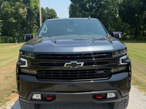 Used 2021 Chevrolet Silverado 1500 4x4 Crew Cab LT Trail Boss image 9