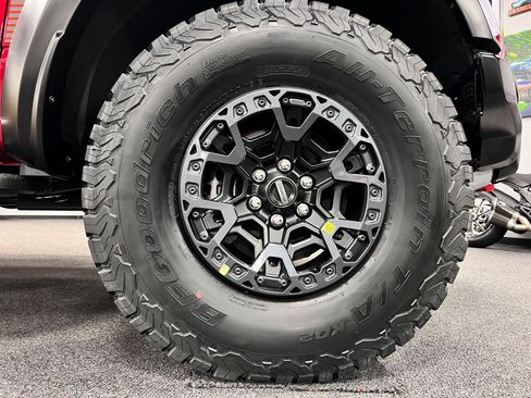 Used 2025 Ford F150 Raptor R image 16