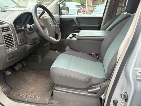 Used 2004 Nissan Titan 4x4 Crew Cab image 9