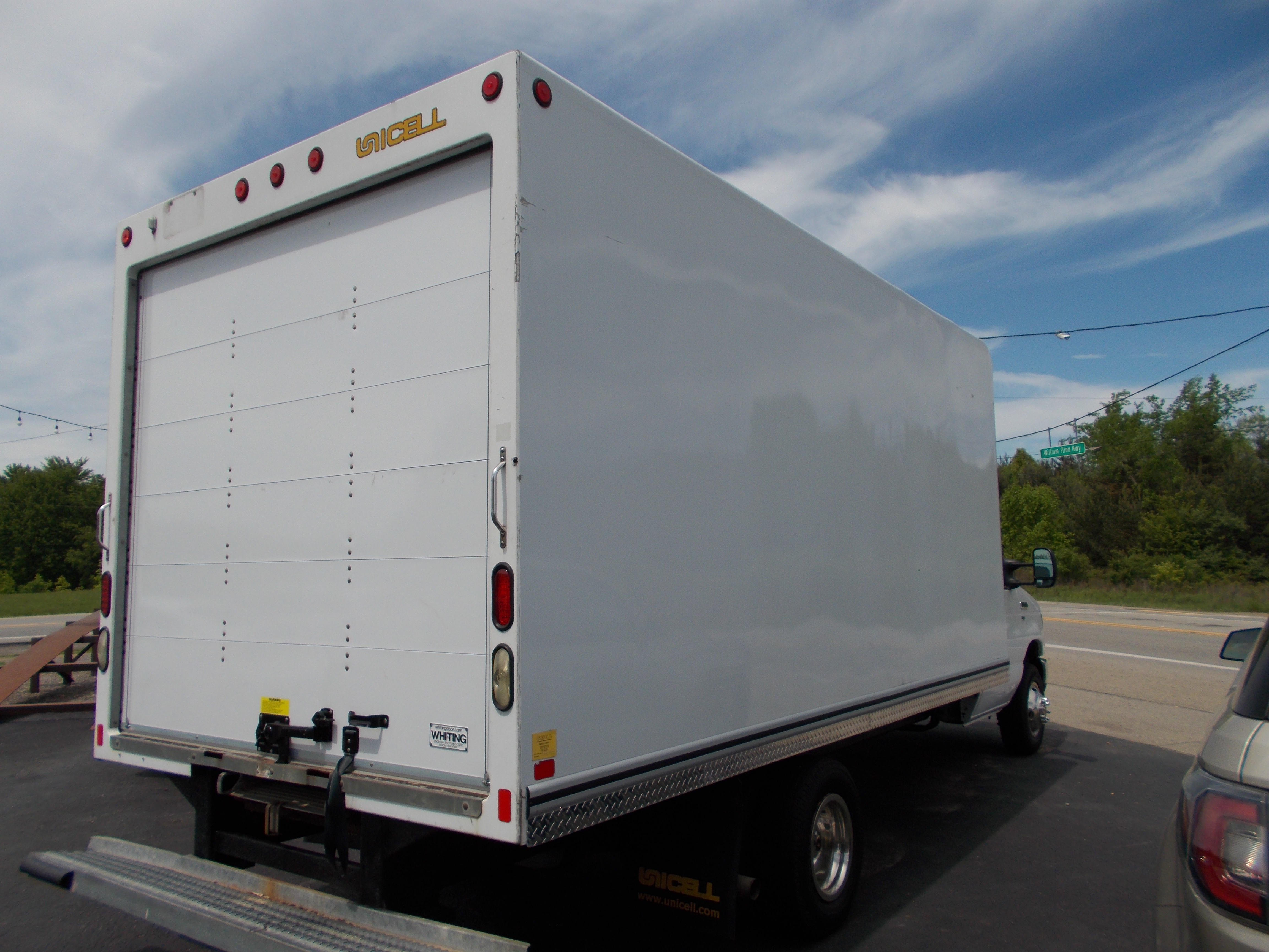 Used 2016 Ford E-350 and Econoline 350 XL RWD image 5