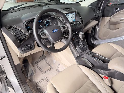 Used 2016 Ford Escape Titanium image 7