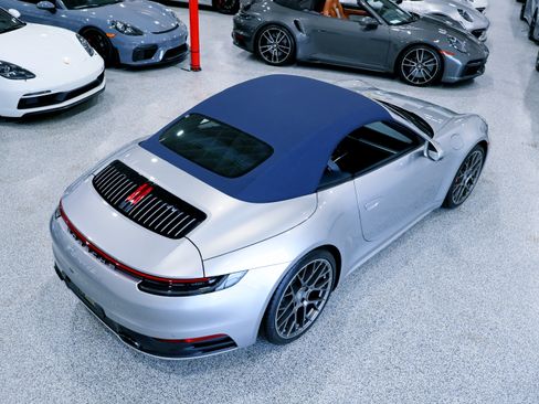 Used 2020 Porsche 911 Carrera 4S Cabriolet AWD/4WD image 15