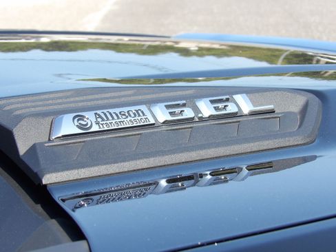 Used 2025 Chevrolet Silverado 2500 4x4 Crew Cab High Country image 14