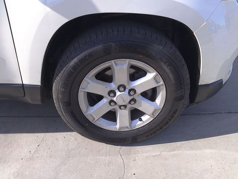 Used 2014 GMC Acadia SLE FWD image 37