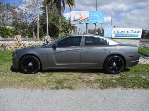 Used 2012 Dodge Charger image 2
