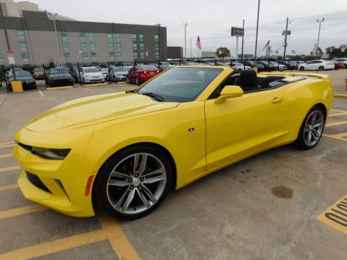 Used 2017 Chevrolet Camaro LT image 5