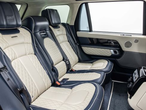 Used 2021 Land Rover Range Rover P525 Westminster Edition LWB image 24