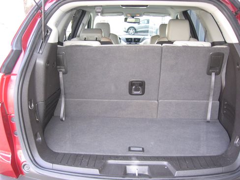 Used 2011 Chevrolet Traverse LTZ image 6