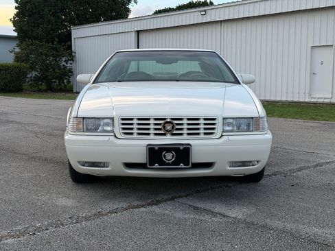 Used 2002 Cadillac Eldorado Collector's Edition FWD image 12
