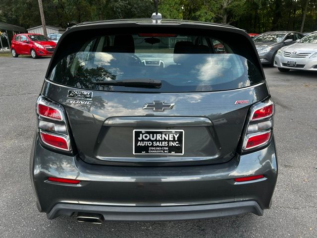 Used 2019 Chevrolet Sonic LT Hatchback FWD image 4