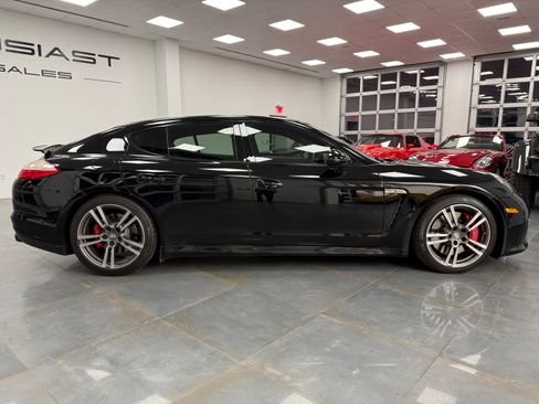 Used 2013 Porsche Panamera GTS image 3