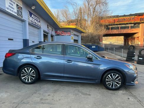 Used 2018 Subaru Legacy 2.5i Premium image 3