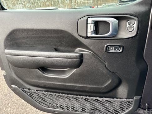 Used 2021 Jeep Wrangler Sport w/ LED Headlamp & Fog Lamp Group image 33