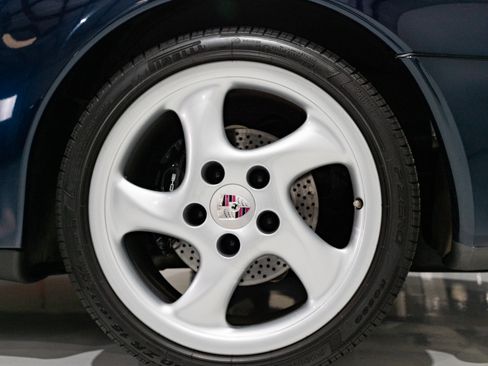 Used 1998 Porsche 911 Carrera S image 13