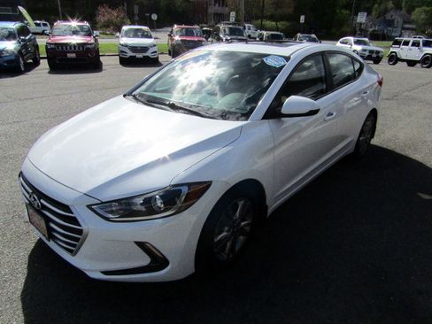 Used 2018 Hyundai Elantra Sedan FWD image 7